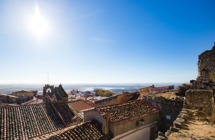 Castillo de Santibáñez el Alto, Spain